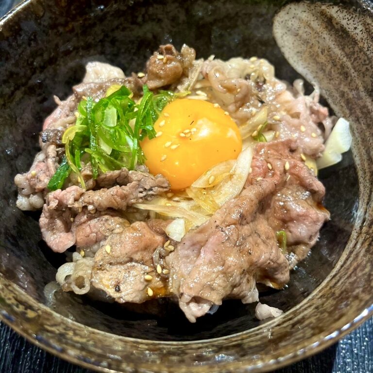 Charcoal-grilled Wagyu Beef Bowl Top with egg Yolk
