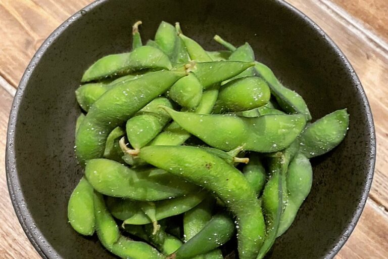 Boiled Green Soybeans with Salt