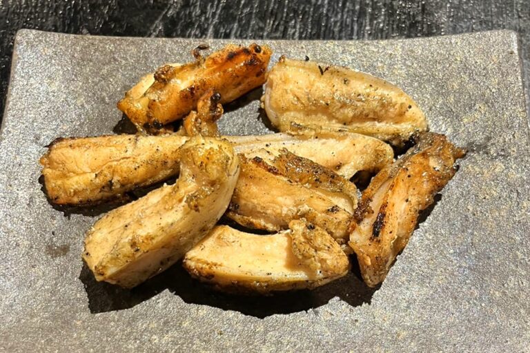 Charcoal-grilled Chicken Breast Cartilage