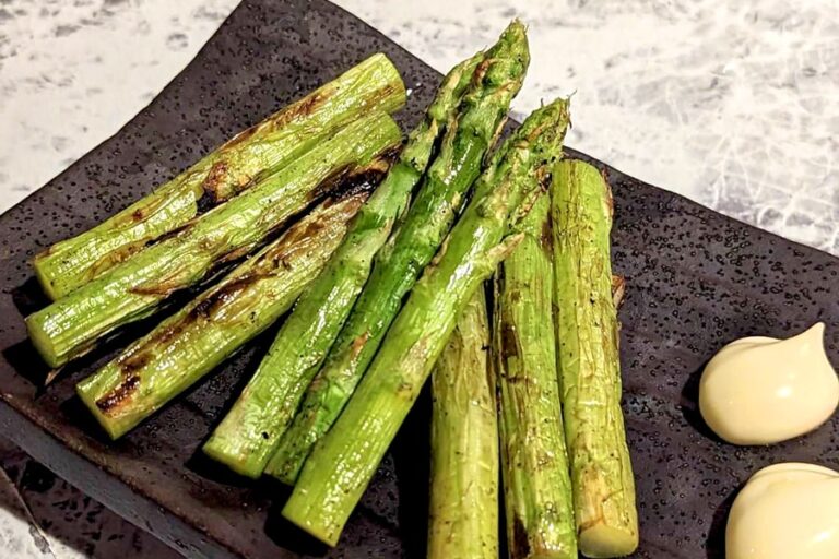 Charcoal-grilled Asparagus
